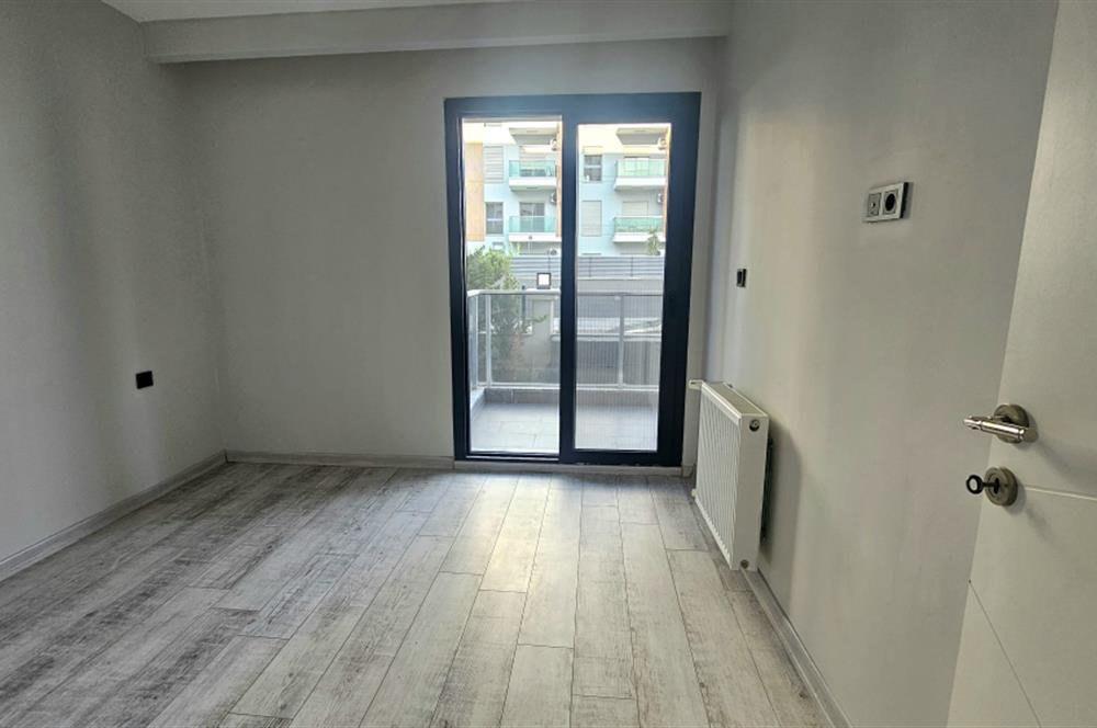 Çiğli/Balatçık Hastane ve Üni. Yakını Sitede Kiralık 2+1 Daire