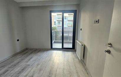 Çiğli/Balatçık Hastane ve Üni. Yakını Sitede Kiralık 2+1 Daire