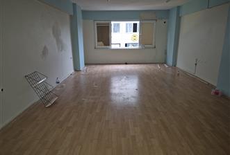 C21 Cius; Gemlik Batum İş Merkezi'nde Meydana Cepheli Kiralık Ofis - 2 - 37353