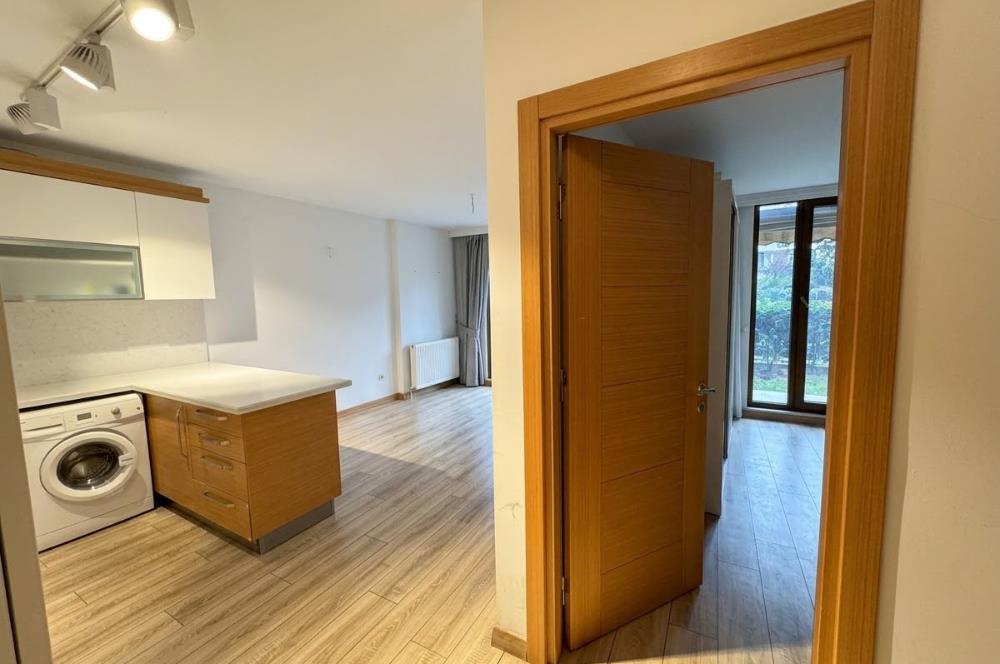 City Ambiance'ta Bahçe Kullanımlı Kiralık 1+1 Daire