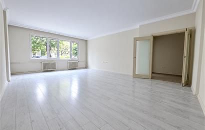 Metro İstasyonu Yakını Geniş Ferah 115 m² 3+1 Kiralık Daire