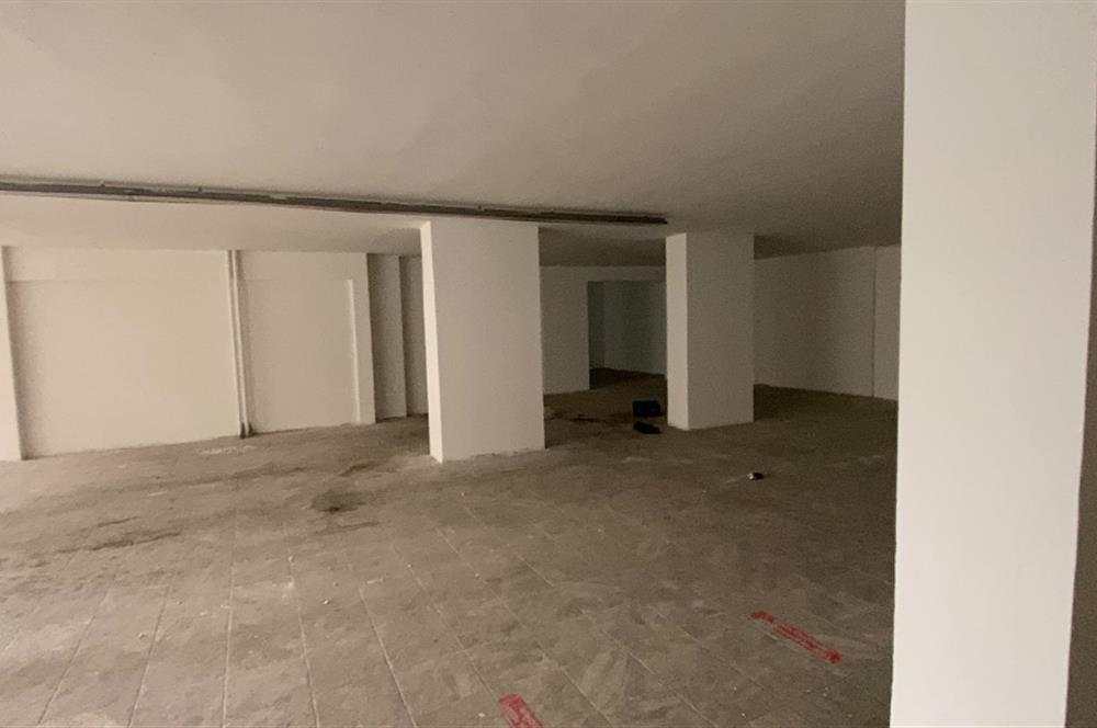GAZİ CADDESİ DEBBOY MEVKİİNDE 350 M2 SATILIK DEPOLU DÜKKAN