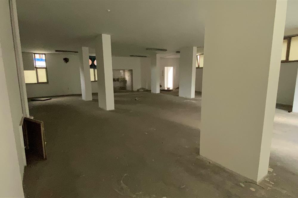 GAZİ CADDESİ DEBBOY MEVKİİNDE 165 M2 SATILIK İŞYERİ/KONUT