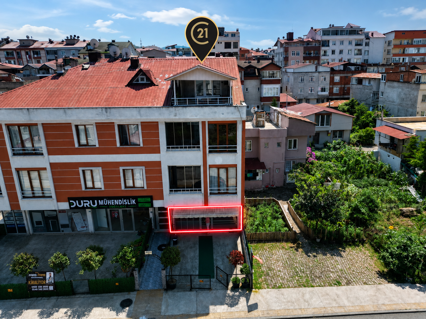 CENTURY 21’DEN AKYAZI MAHALLESİ’NDE SATILIK İŞ YERİ!