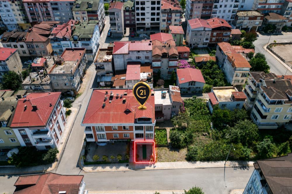 CENTURY 21’DEN AKYAZI MAHALLESİ’NDE SATILIK İŞ YERİ!