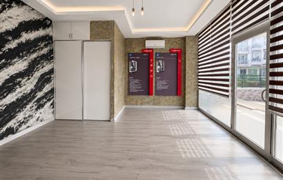 CENTURY 21’DEN AKYAZI MAHALLESİ’NDE SATILIK İŞ YERİ!
