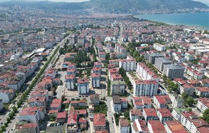 CENTURY 21’DEN AKYAZI MAHALLESİ’NDE SATILIK İŞ YERİ!