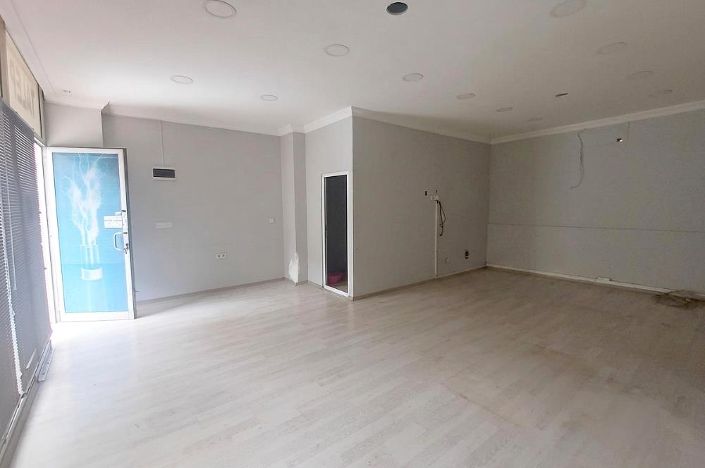 Ümraniye Dudullu Merkeze Yakın Kullanışlı Kiralık Dükkan