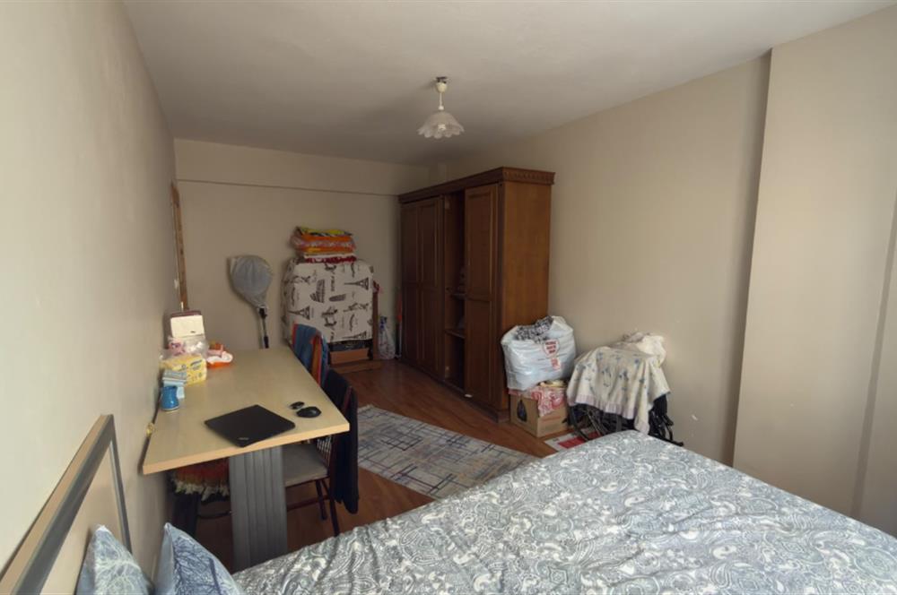 ÜMRANİYE İSTİKLAL'DE BÜYÜK 2+1 SATILIK DAİRE