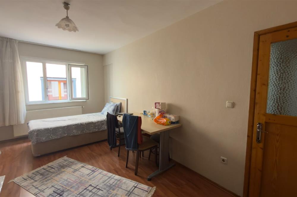 ÜMRANİYE İSTİKLAL'DE BÜYÜK 2+1 SATILIK DAİRE