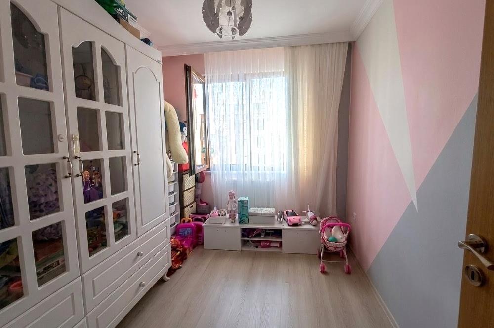 Ümraniye Huzur Metro Durağı'nın Karşısında 2+1 Satılık Daire