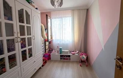 Ümraniye Huzur Metro Durağı'nın Karşısında 2+1 Satılık Daire