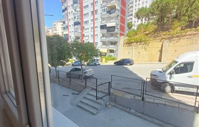 C21 Cius; Cumhuriyet'te Deniz Manzaralı 3+1 Satılık Daire
