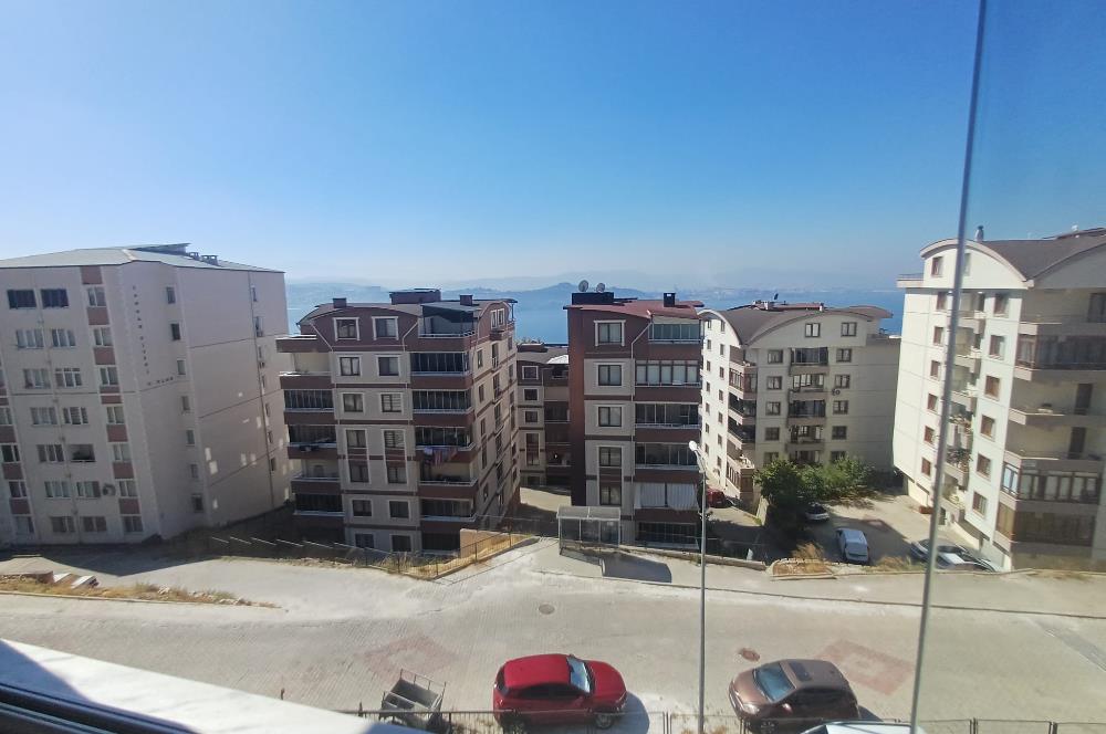 C21 Cius; Cumhuriyet'te Deniz Manzaralı Eşyalı 3+1 Kiralık