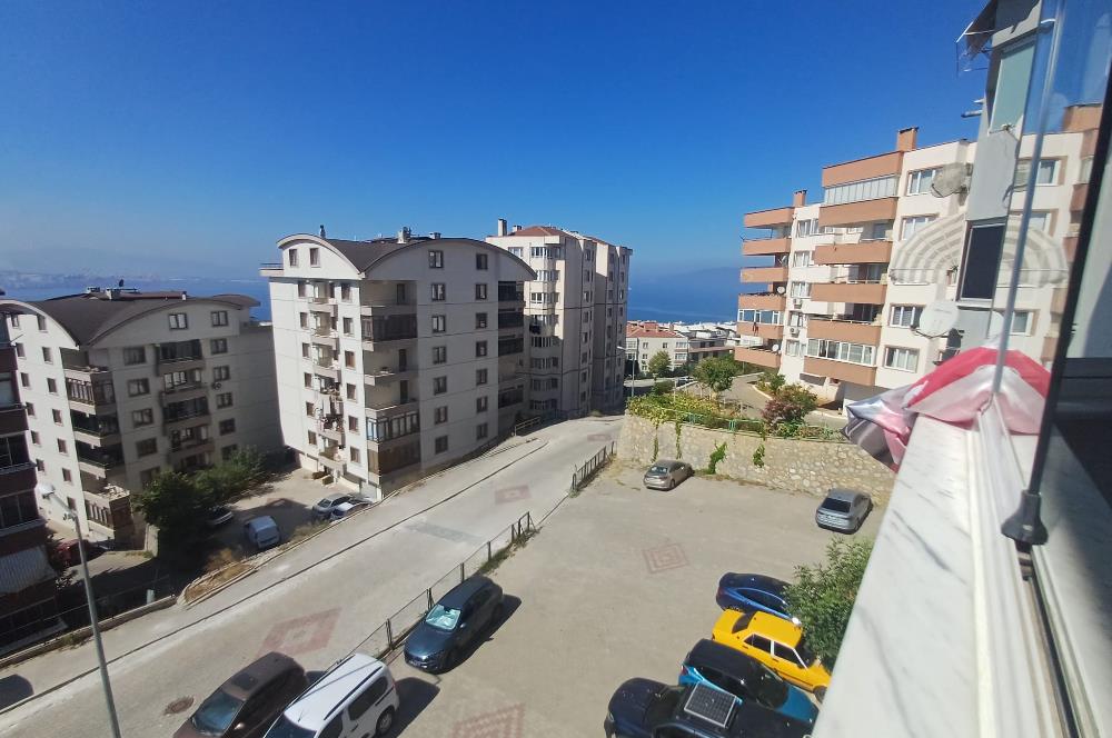 C21 Cius; Cumhuriyet'te Deniz Manzaralı Eşyalı 3+1 Kiralık