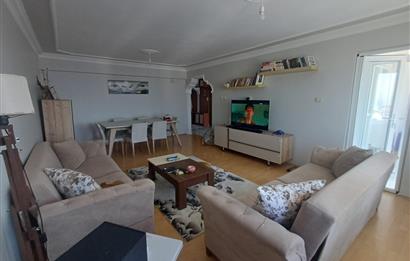 C21 Cius; Cumhuriyet'te Deniz Manzaralı Eşyalı 3+1 Kiralık