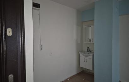 C21 Cius; Gemlik Batum İş Merkezi'nde Meydana Cepheli Kiralık Ofis