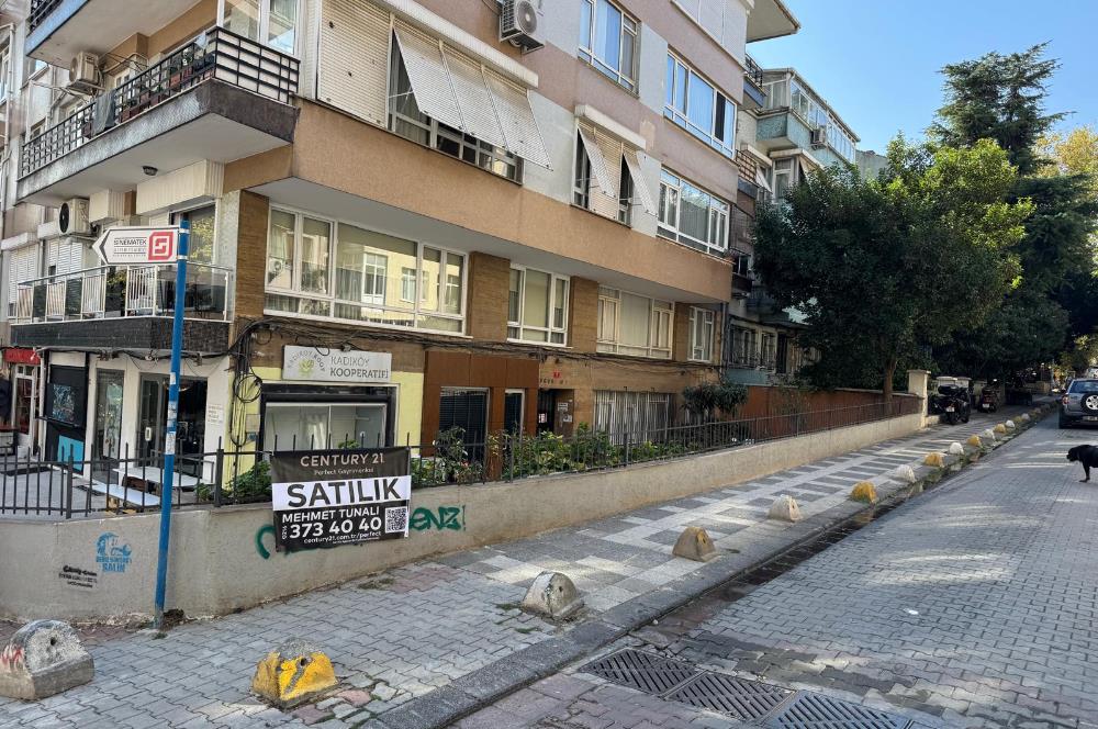 C21 PERFECT'TEN BAHARİYE CAD. ALT SOKAĞINDA SATILIK DÜKKAN