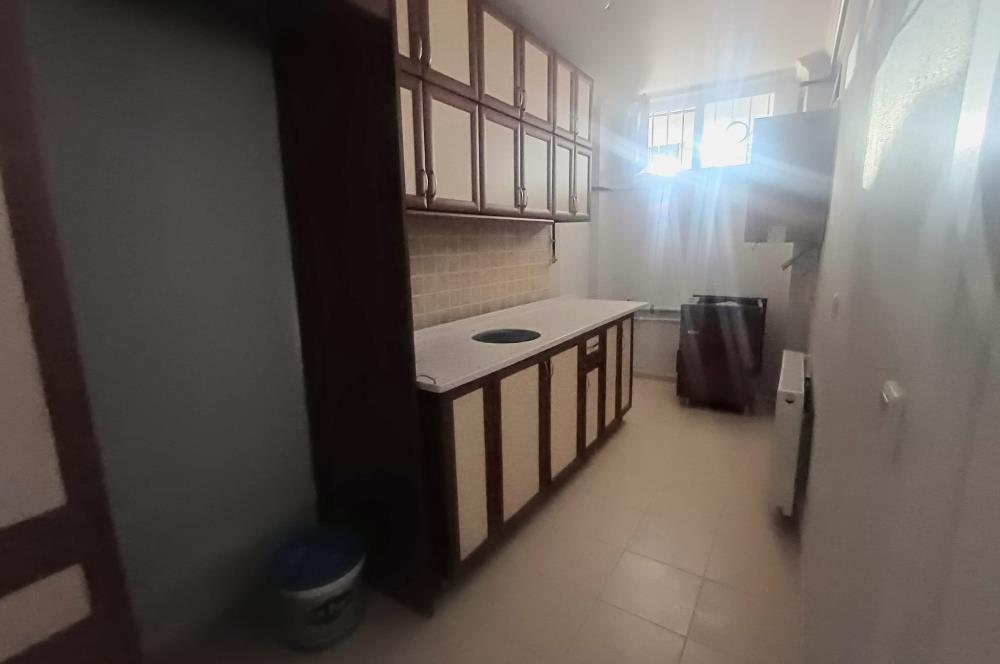 Ümraniye Necip Fazıl'da Merkezi Konumda 2+1 Kiralık Daire