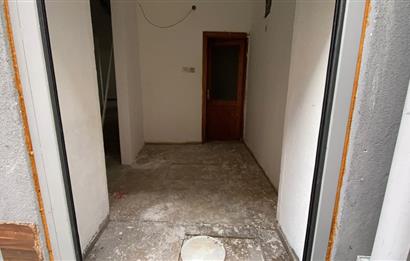 GAZİ CADDESİ DEBBOY MEVKİİNDE 165 M2 SATILIK İŞYERİ/KONUT