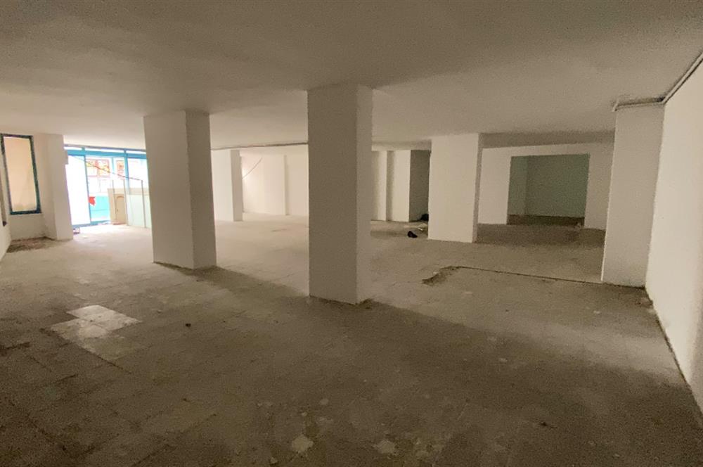 GAZİ CADDESİ DEBBOY MEVKİİNDE 350 M2 SATILIK DEPOLU DÜKKAN