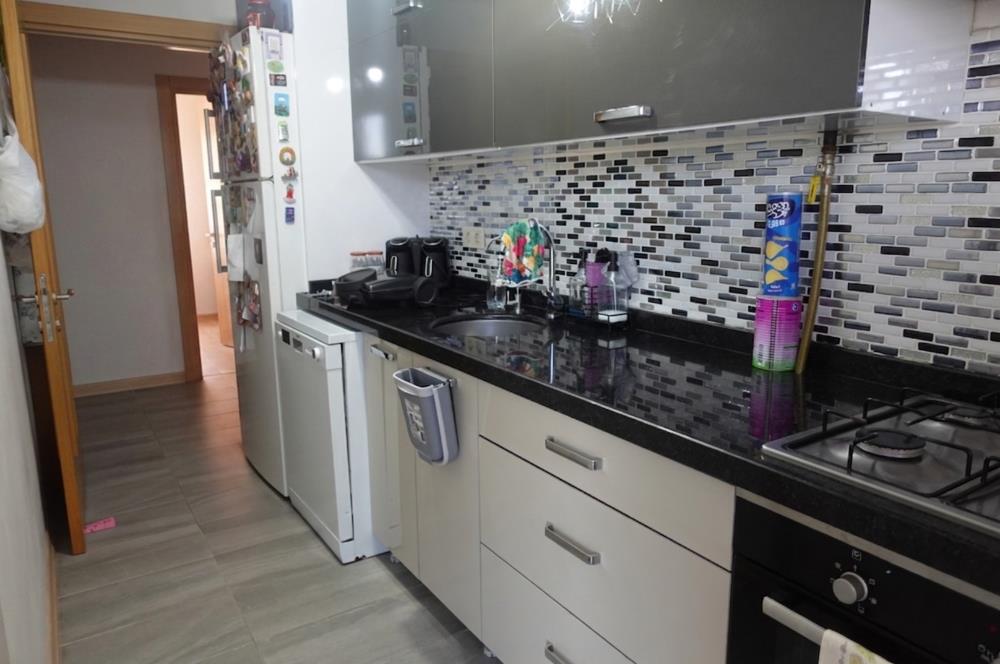 Ümraniye Huzur Metro Durağı'nın Karşısında 2+1 Satılık Daire