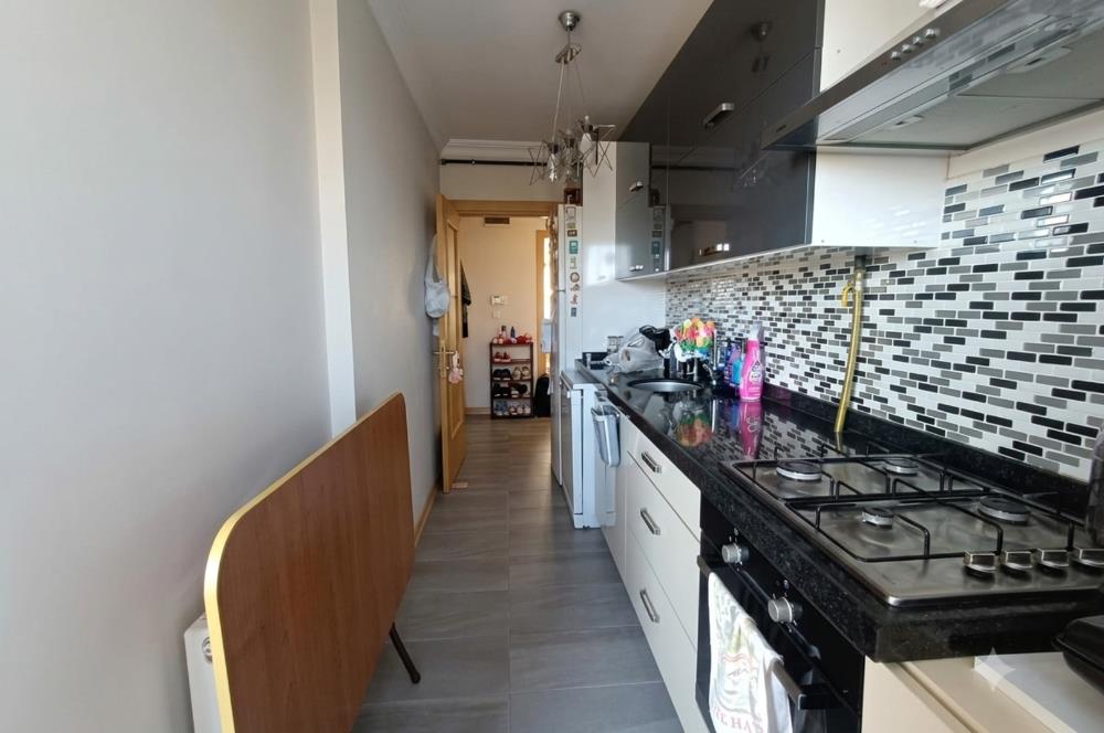 Ümraniye Huzur Metro Durağı'nın Karşısında 2+1 Satılık Daire