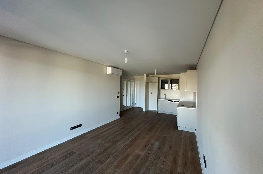 BATI YAKASI KÖY'DE YENİ TESLİM 2+1 ARA KAT BALKONLU DAİRE 