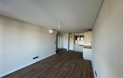 BATI YAKASI KÖY'DE YENİ TESLİM 2+1 ARA KAT BALKONLU DAİRE 