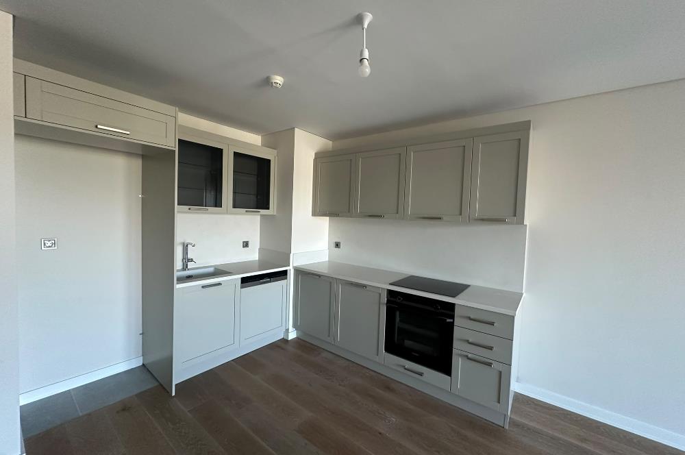 BATI YAKASI KÖY'DE YENİ TESLİM 2+1 ARA KAT BALKONLU DAİRE 
