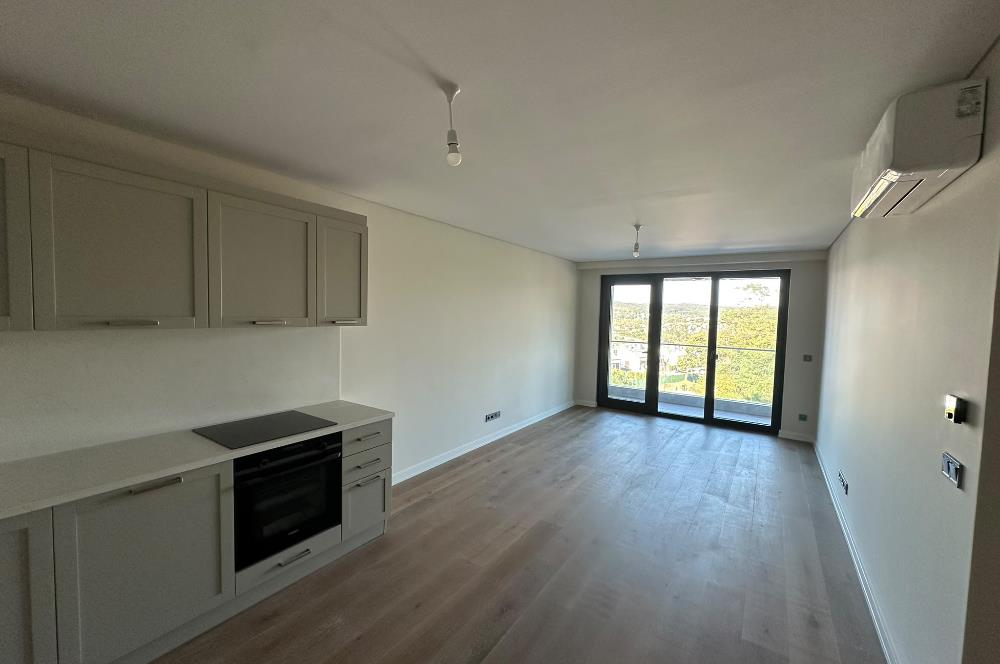 BATI YAKASI KÖY'DE YENİ TESLİM 2+1 ARA KAT BALKONLU DAİRE 
