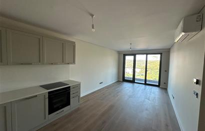 BATI YAKASI KÖY'DE YENİ TESLİM 2+1 ARA KAT BALKONLU DAİRE 