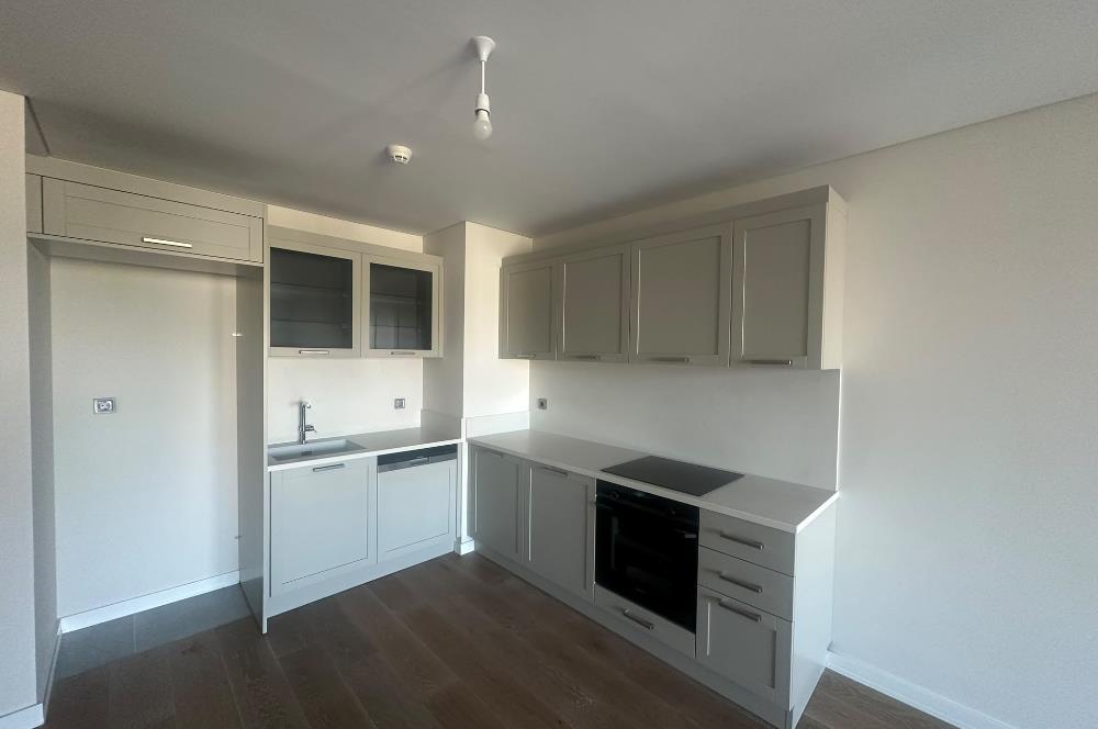 BATI YAKASI KÖY'DE YENİ TESLİM 2+1 ARA KAT BALKONLU DAİRE 