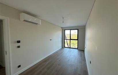 BATI YAKASI KÖY'DE YENİ TESLİM 2+1 ARA KAT BALKONLU DAİRE 