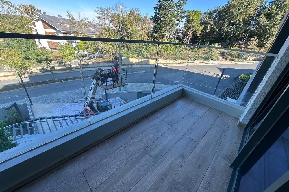 BATI YAKASI KÖY'DE YENİ TESLİM 2+1 ARA KAT BALKONLU DAİRE 