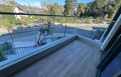 BATI YAKASI KÖY'DE YENİ TESLİM 2+1 ARA KAT BALKONLU DAİRE 