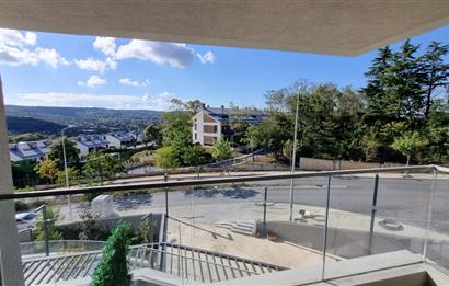 BATI YAKASI KÖY'DE YENİ TESLİM 2+1 ARA KAT BALKONLU DAİRE 