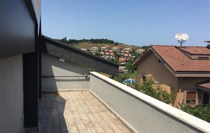 Uskumruköy'de Butik Sitede Kiralık 4+1 İkiz Villa