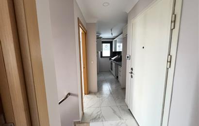 Ümraniye Çamlık Türbe Sokakta Masrafsız, Butik Binada Geniş 3+1