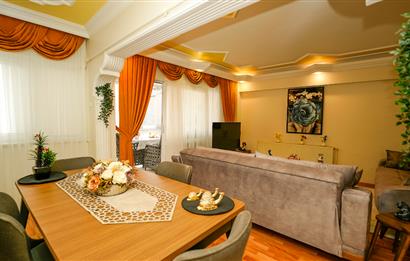 C21 Cius; Güraş 2 Sitesi'nde Deniz Manzaralı Eşyalı 3+1 Ara Kat