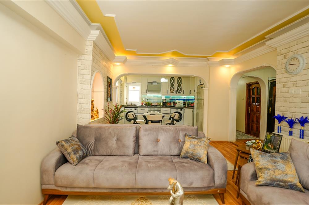 C21 Cius; Güraş 2 Sitesi'nde Deniz Manzaralı Eşyalı 3+1 Ara Kat