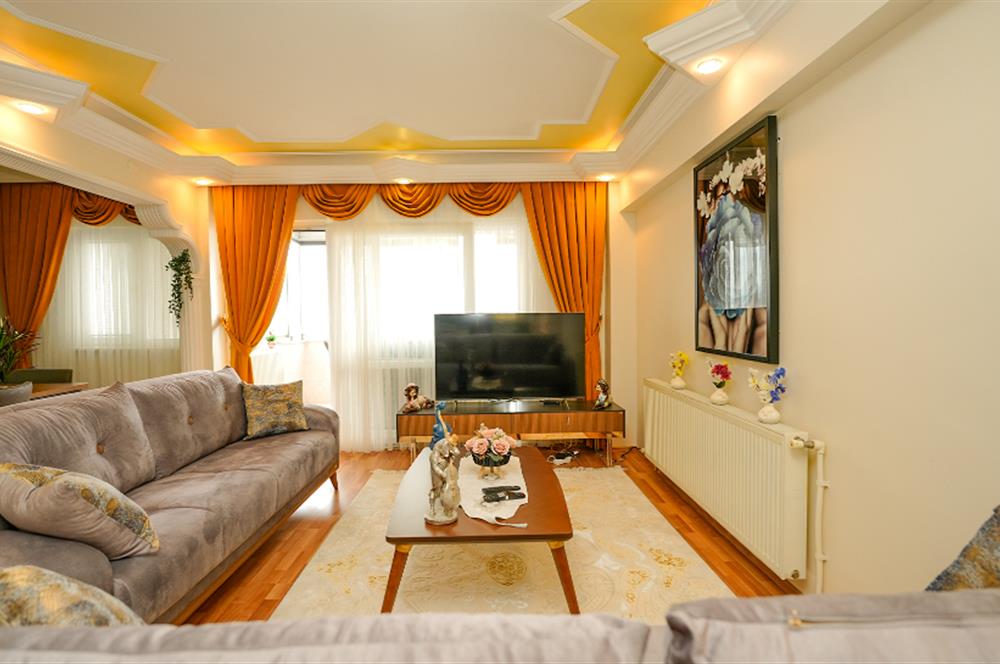 C21 Cius; Güraş 2 Sitesi'nde Deniz Manzaralı Eşyalı 3+1 Ara Kat