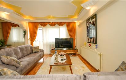 C21 Cius; Güraş 2 Sitesi'nde Deniz Manzaralı Eşyalı 3+1 Ara Kat