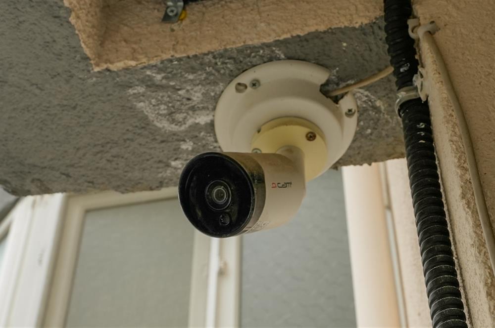 C21 Cius; Güraş 2 Sitesi'nde Deniz Manzaralı Eşyalı 3+1 Ara Kat