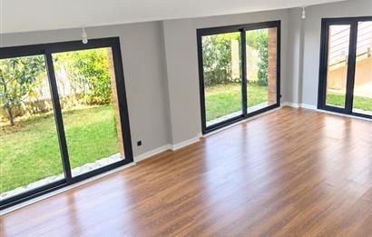 Uskumruköy'de Butik Sitede Kiralık 4+1 İkiz Villa