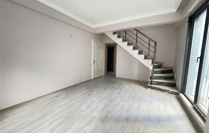 Ümraniye Çamlık Türbe Sokakta Masrafsız, Butik Binada Geniş 3+1