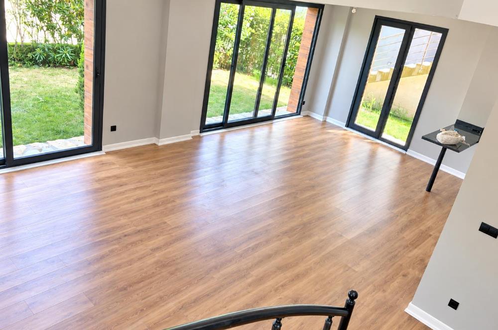 Uskumruköy'de Butik Sitede Kiralık 4+1 İkiz Villa