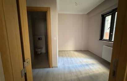 Ümraniye Çamlık Türbe Sokakta Masrafsız, Butik Binada Geniş 3+1