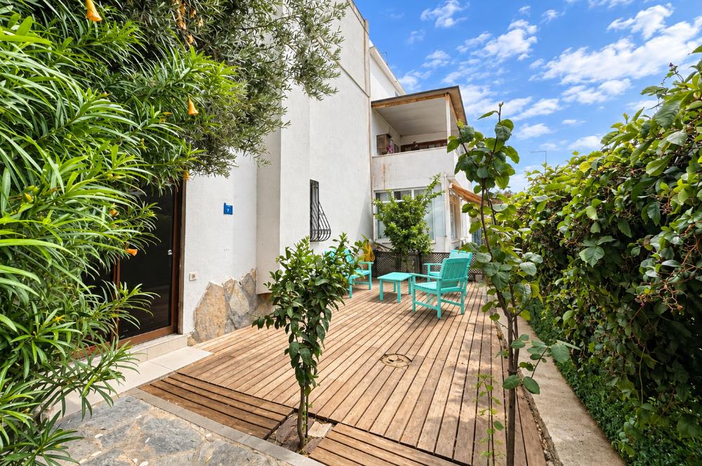 Torbada denize yürüme mesafesi satılık villa