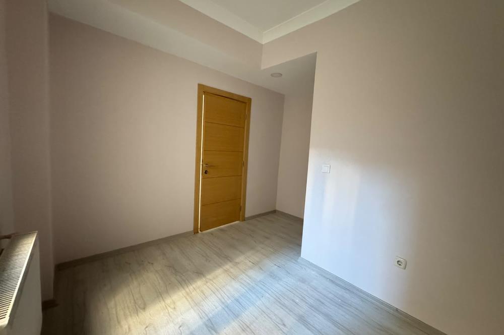 Ümraniye Çamlık Türbe Sokakta Masrafsız, Butik Binada Geniş 3+1